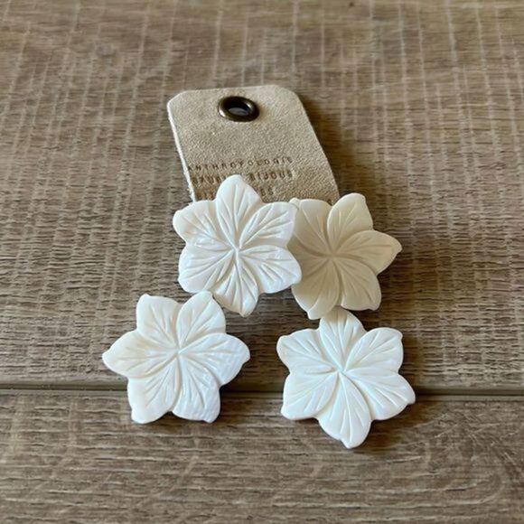 Anthropologie Jewelry - Anthropologie White Flower Earrings
